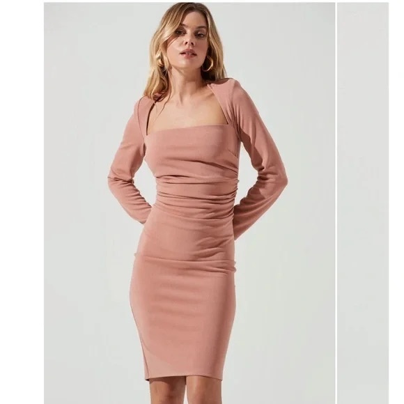 Astr The Label NWT Peach Square neck Bodycon Midi Long Sleeve Dress Sz M - Picture 1 of 11